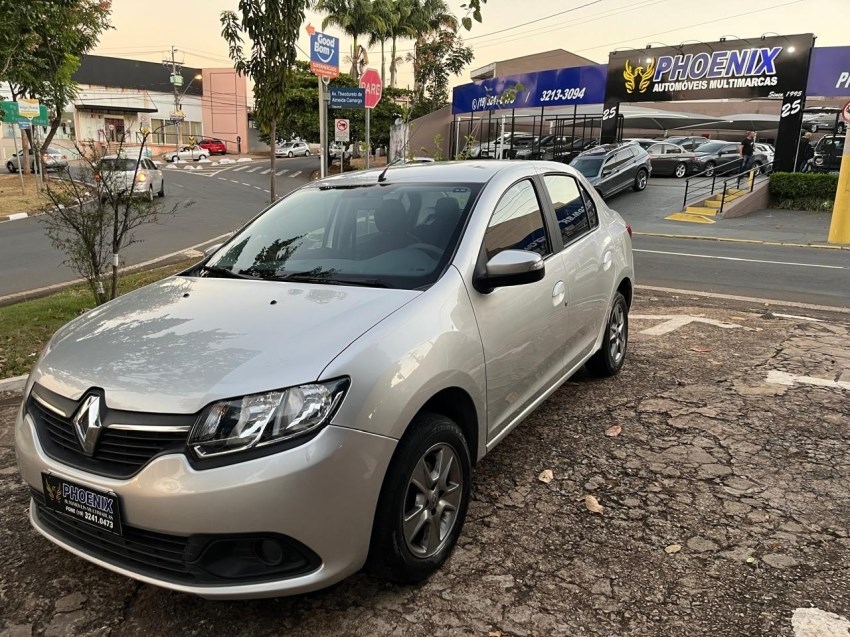 //www.autoline.com.br/carro/renault/logan-16-expression-16v-flex-4p-manual/2018/campinas-sp/24975156