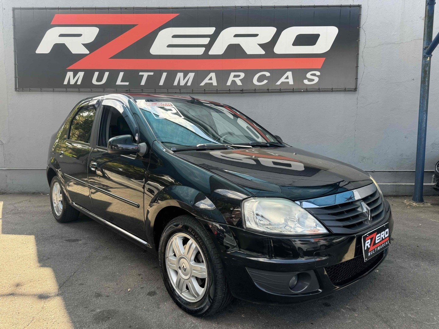 //www.autoline.com.br/carro/renault/logan-16-expression-16v-flex-4p-automatico/2012/sao-paulo-sp/24988472
