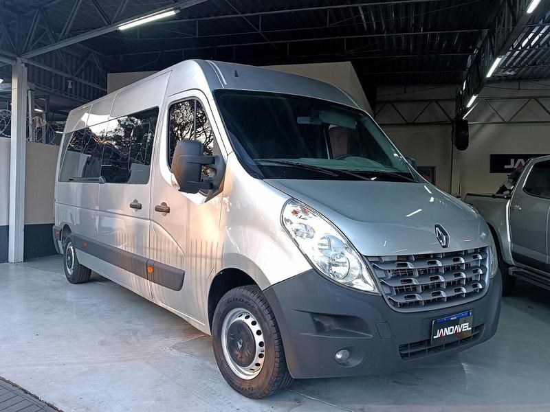 //www.autoline.com.br/carro/renault/master-23-l3h2-minibus-16l-executive-16v-diesel-4p-t/2016/curitiba-pr/24940861