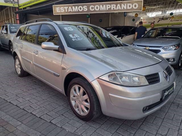 //www.autoline.com.br/carro/renault/megane-16-dynamique-16v-110cv-4p-flex-manual/2013/barueri-sp/24323246