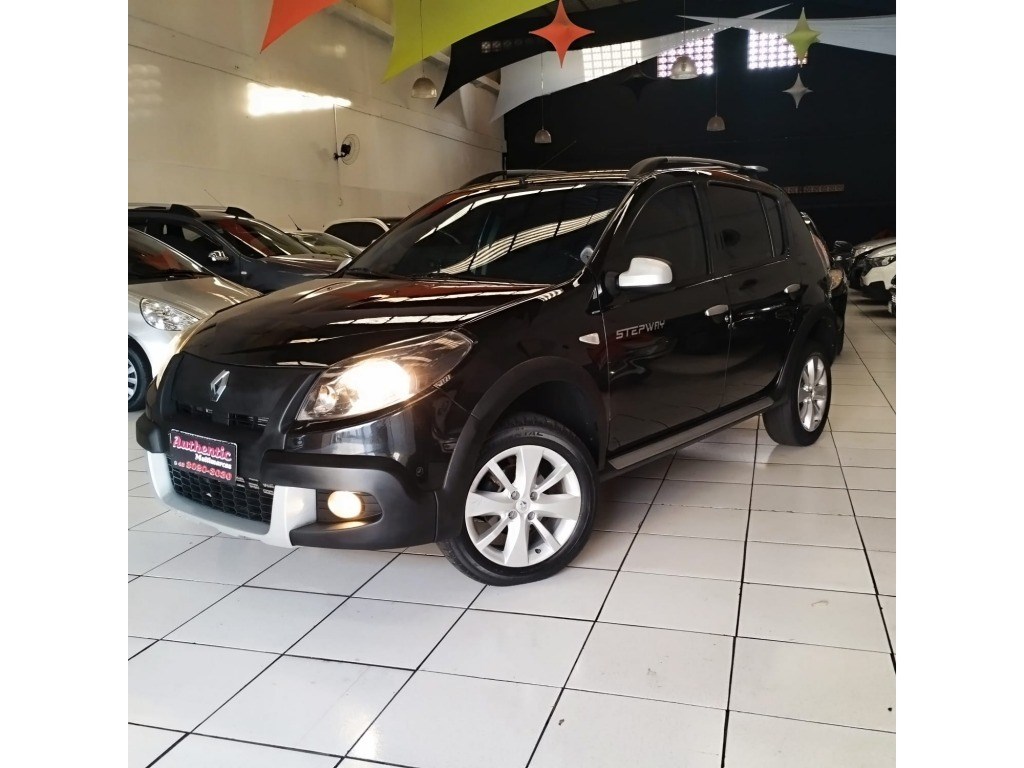 //www.autoline.com.br/carro/renault/sandero-16-stepway-16v-flex-4p-automatico/2013/londrina-pr/23831244