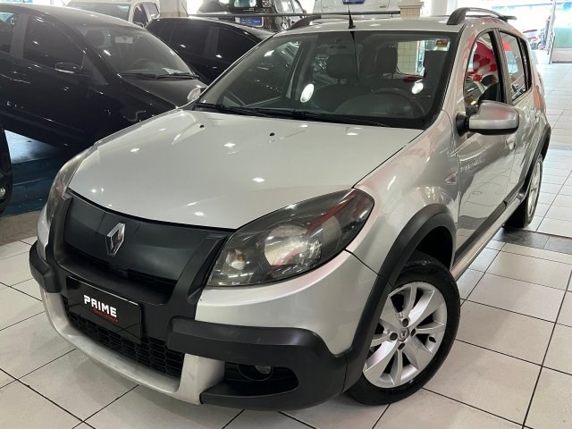 //www.autoline.com.br/carro/renault/sandero-16-stepway-16v-flex-4p-automatico/2013/osasco-sp/23960535