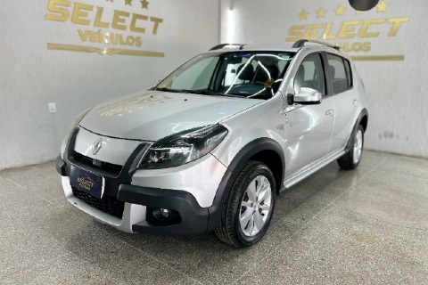 //www.autoline.com.br/carro/renault/sandero-16-stepway-16v-flex-4p-automatico/2014/brasilia-df/24126847