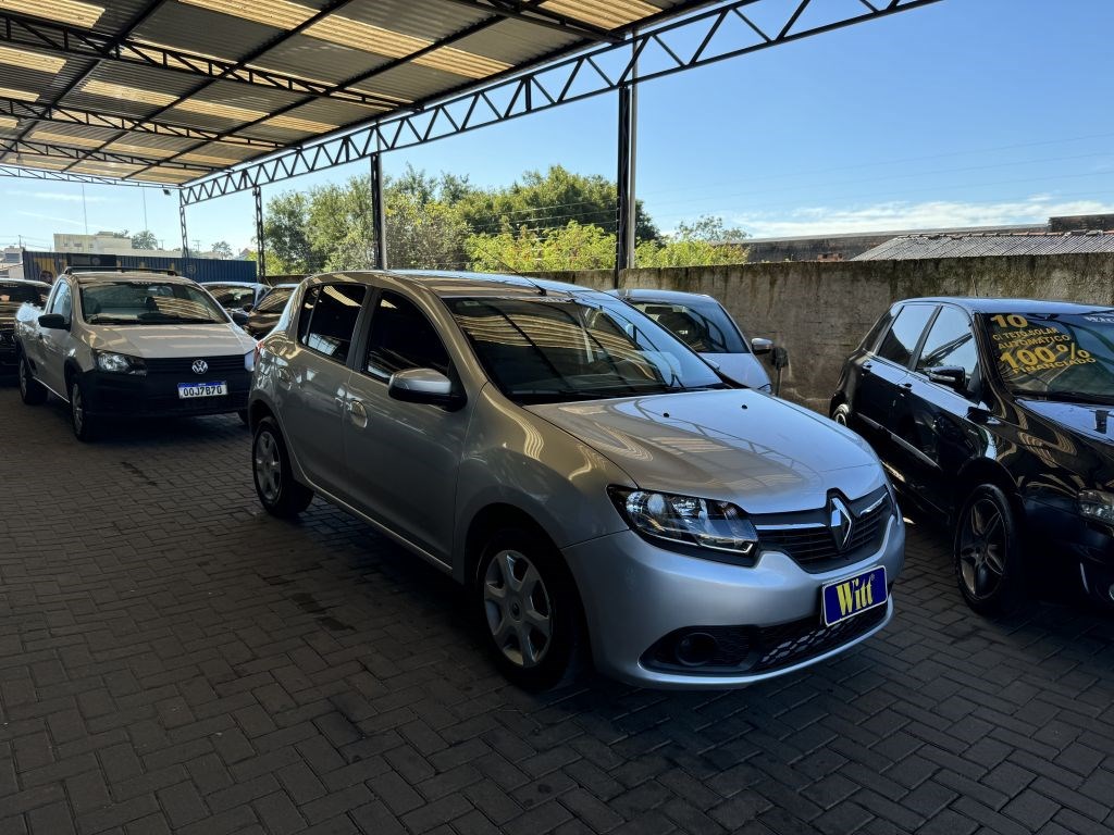 //www.autoline.com.br/carro/renault/sandero-16-expression-8v-flex-4p-manual/2015/gravatai-rs/24388761