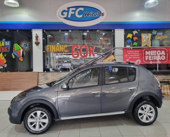 //www.autoline.com.br/carro/renault/sandero-16-stepway-16v-flex-4p-automatico/2012/carpina-pe/24525886