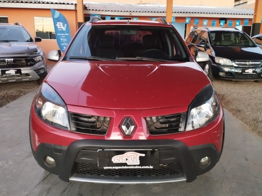 //www.autoline.com.br/carro/renault/sandero-16-stepway-16v-flex-4p-manual/2011/colombo-pr/24537505