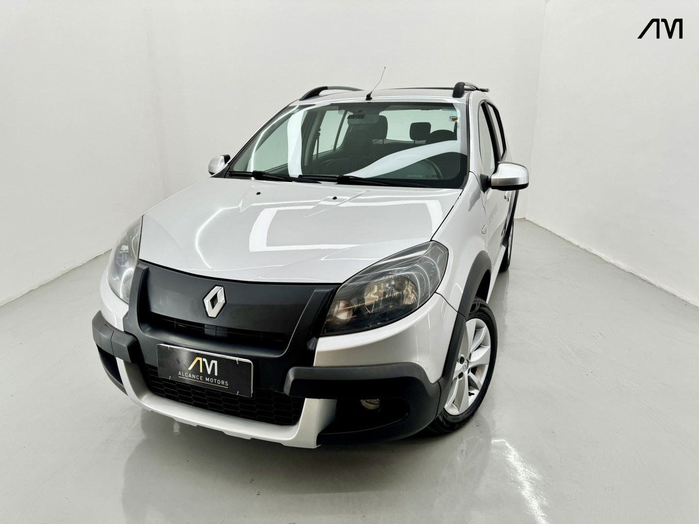//www.autoline.com.br/carro/renault/sandero-16-stepway-16v-flex-4p-automatico/2014/belo-horizonte-mg/24741592
