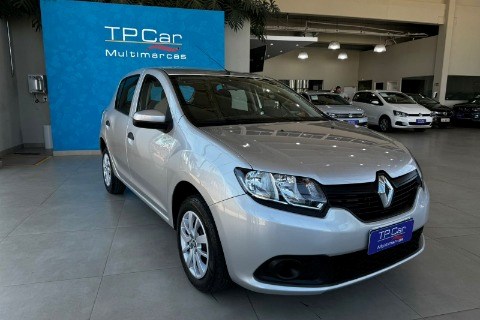 //www.autoline.com.br/carro/renault/sandero-10-authentique-12v-flex-4p-manual/2018/jundiai-sp/24986861