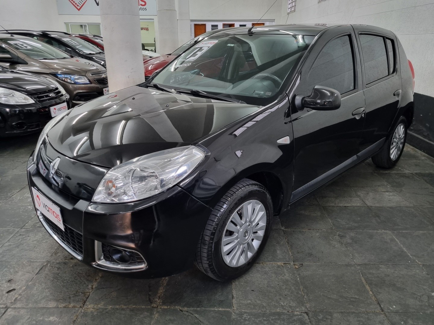 //www.autoline.com.br/carro/renault/sandero-16-privilege-16v-flex-4p-automatico/2013/sao-paulo-sp/25016033