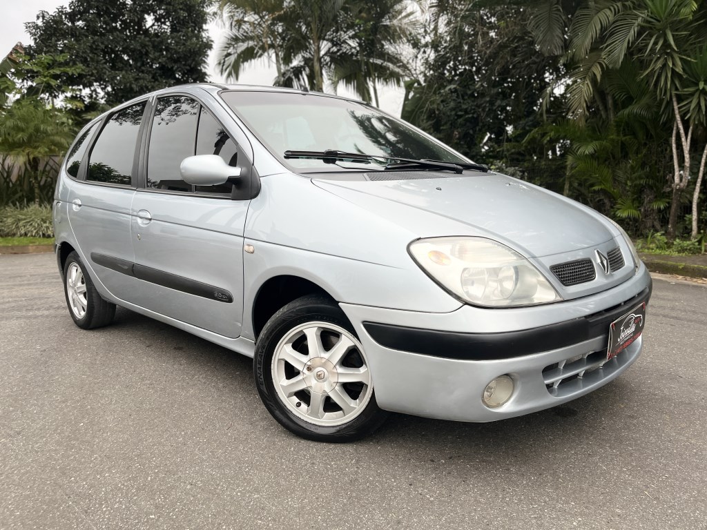 //www.autoline.com.br/carro/renault/scenic-16-16v-flex-4p-manual/2005/joinville-sc/24287953