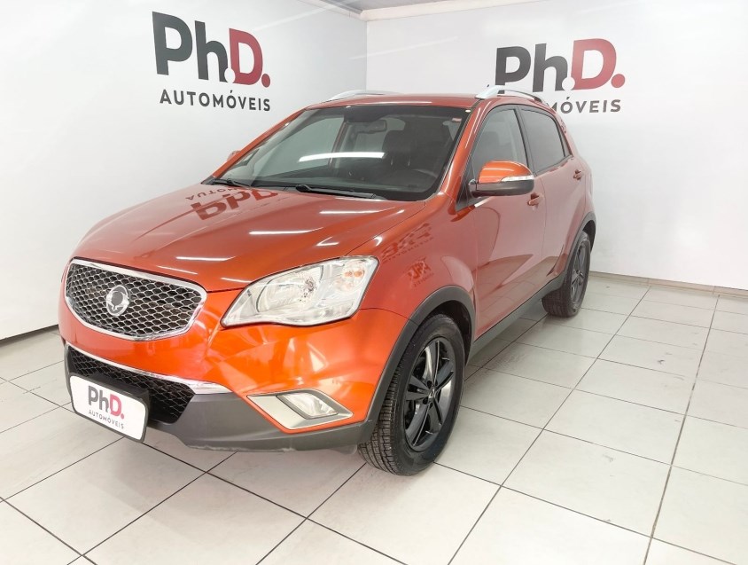 //www.autoline.com.br/carro/ssangyong/korando-20-gl-awd-16v-diesel-4p-turbo-automatico/2012/brasilia-df/24708247