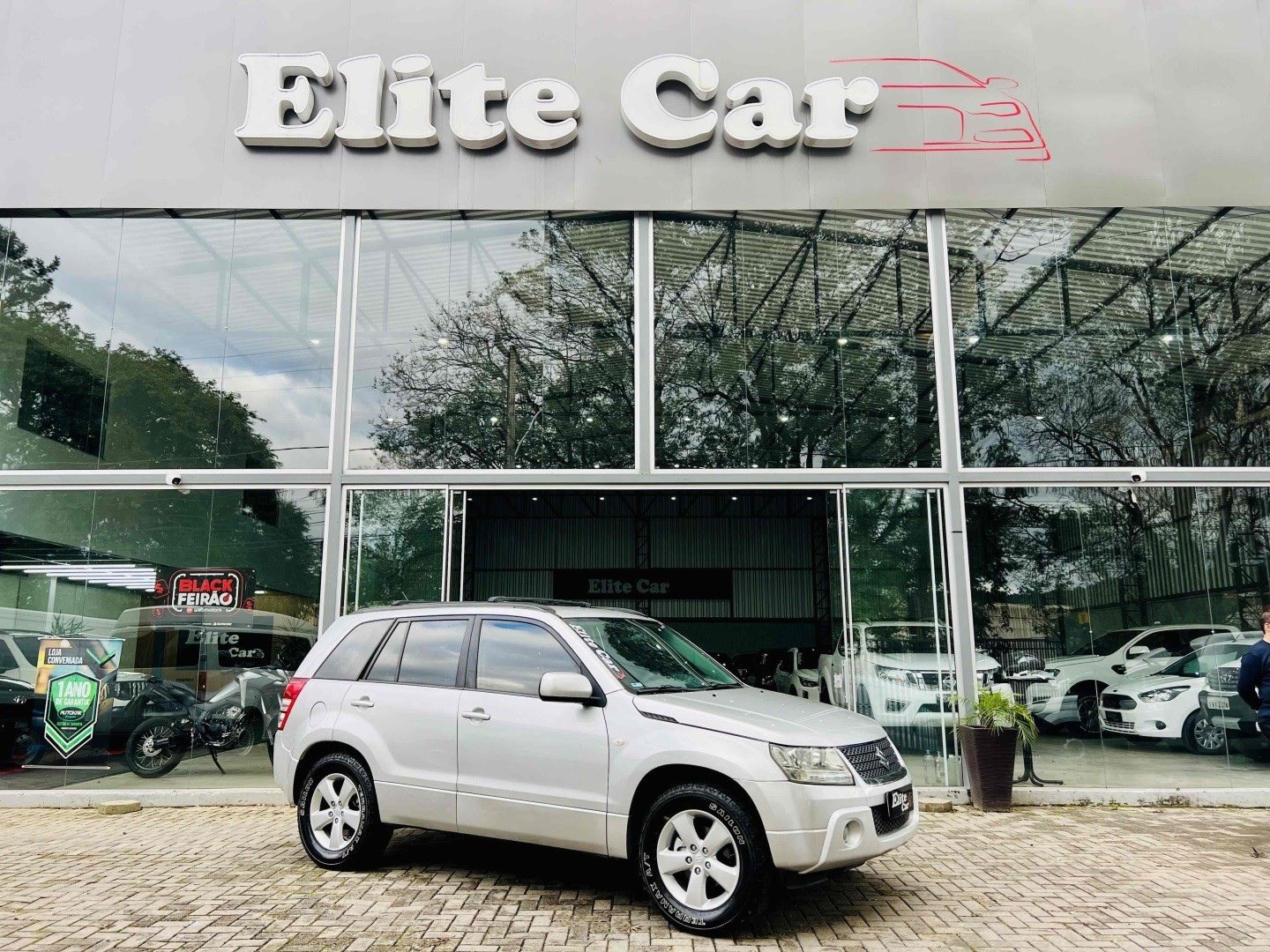 //www.autoline.com.br/carro/suzuki/grand-vitara-20-2wd-16v-gasolina-4p-automatico/2012/estancia-velha-rs/24679951