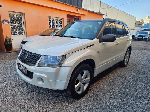 //www.autoline.com.br/carro/suzuki/grand-vitara-20-2wd-16v-gasolina-4p-automatico/2012/cuiaba-mt/24773938