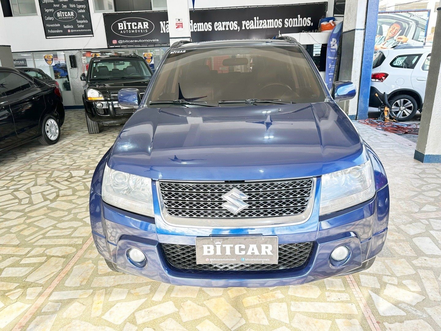 //www.autoline.com.br/carro/suzuki/grand-vitara-20-2wd-16v-gasolina-4p-automatico/2012/rio-de-janeiro-rj/24809253