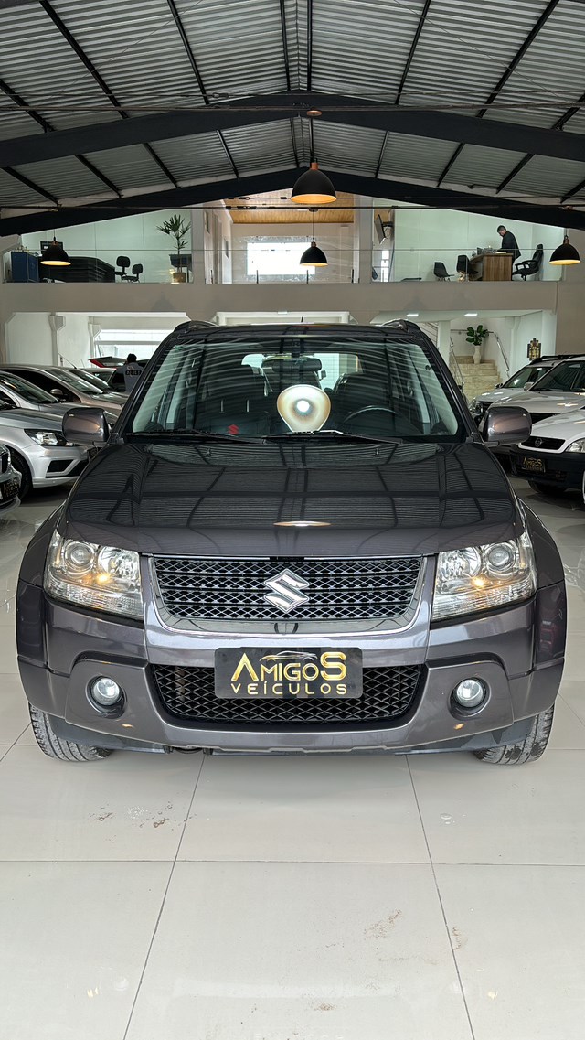 //www.autoline.com.br/carro/suzuki/grand-vitara-20-2wd-16v-gasolina-4p-automatico/2012/porto-alegre-rs/24869816