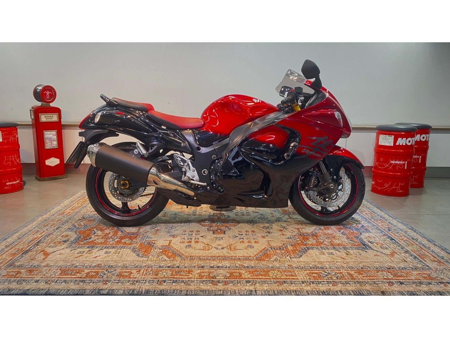 //www.autoline.com.br/moto/suzuki/gsx-1300-r-hayabusa/2016/itajai-sc/24821885
