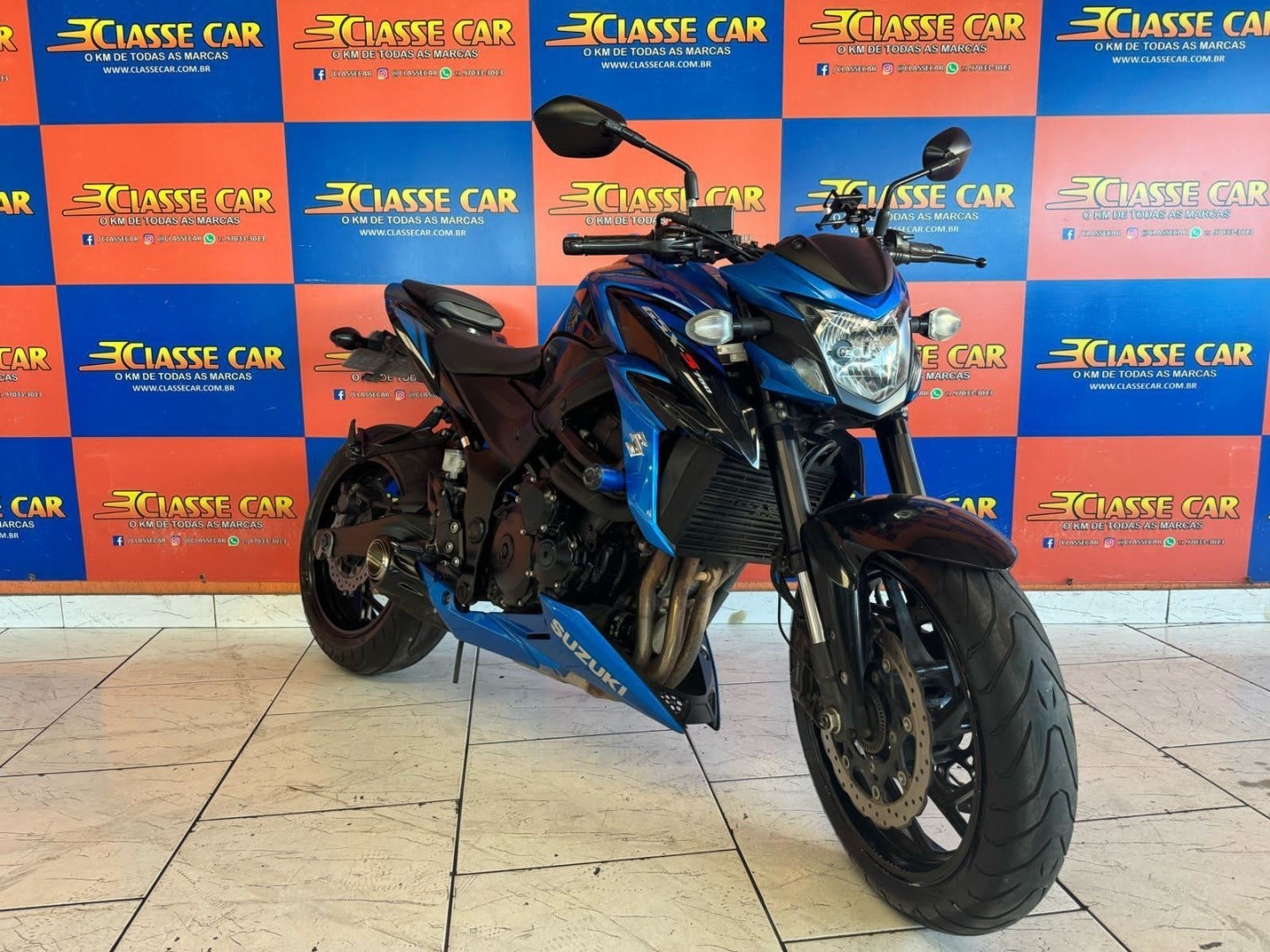 //www.autoline.com.br/moto/suzuki/gsx-750-f-gas-mec-basico/2019/sao-goncalo-rj/23860537