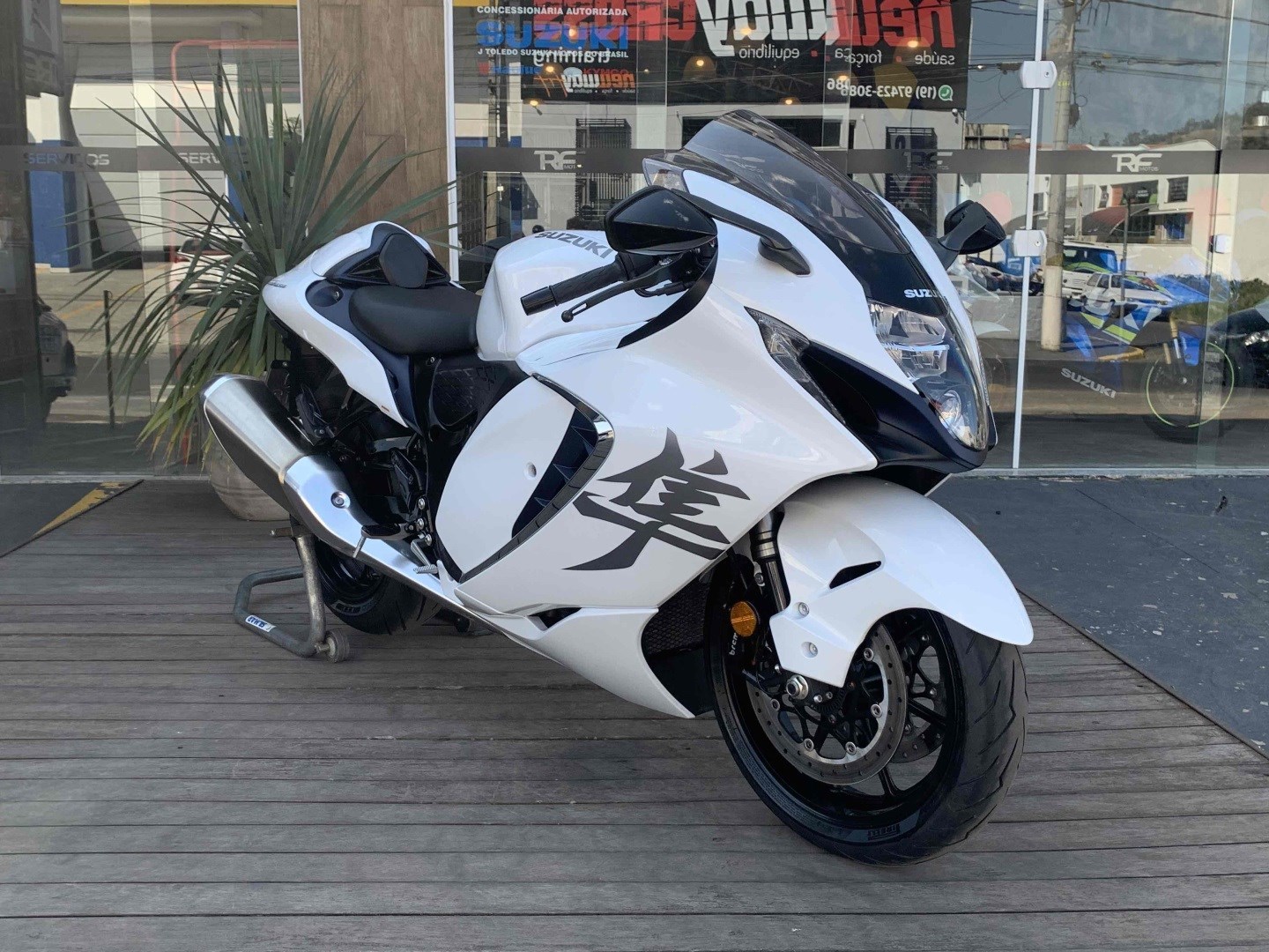 //www.autoline.com.br/moto/suzuki/gsx-r-1300-hayabusa-gas-mec-basico/2023/amparo-sp/24896853
