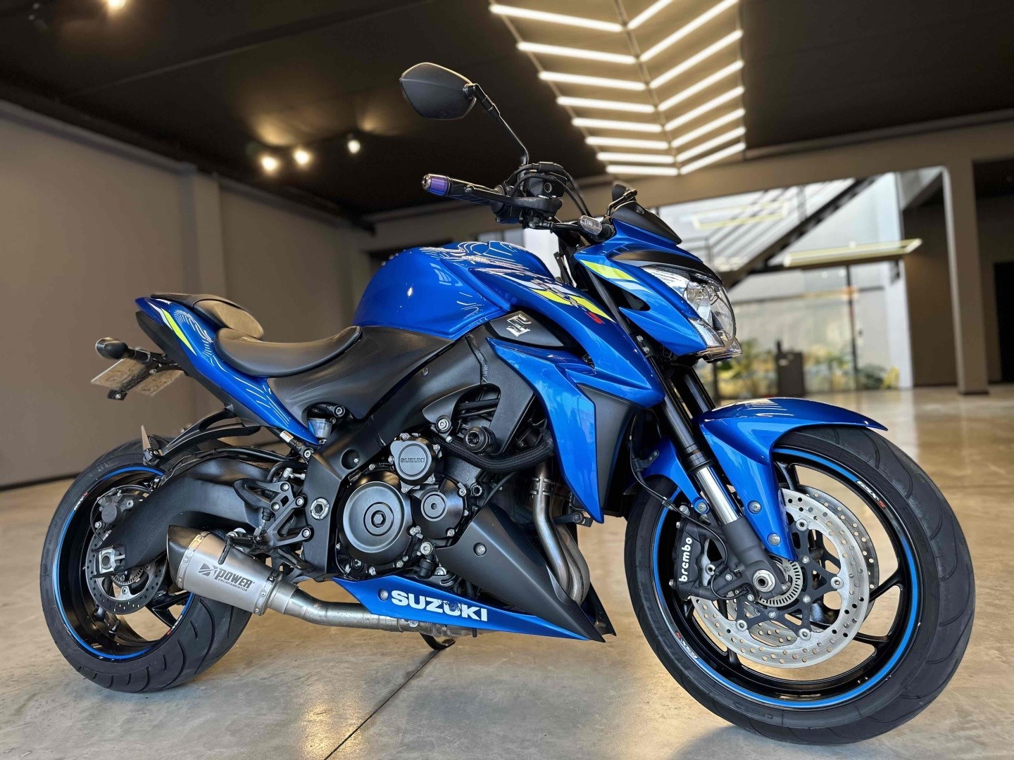 //www.autoline.com.br/moto/suzuki/gsx-s1000a/2020/santa-barbara-doeste-sp/25023420