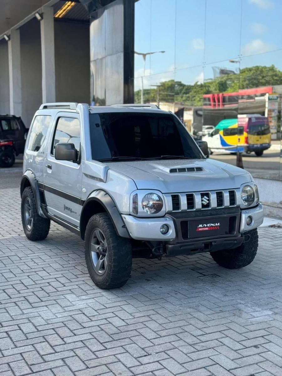 //www.autoline.com.br/carro/suzuki/jimny-13-4sport-16v-gasolina-2p-4x4-manual/2016/fortaleza-ce/23665568