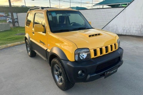 //www.autoline.com.br/carro/suzuki/jimny-13-4sport-16v-gasolina-2p-4x4-manual/2018/joao-pessoa-pb/24387265