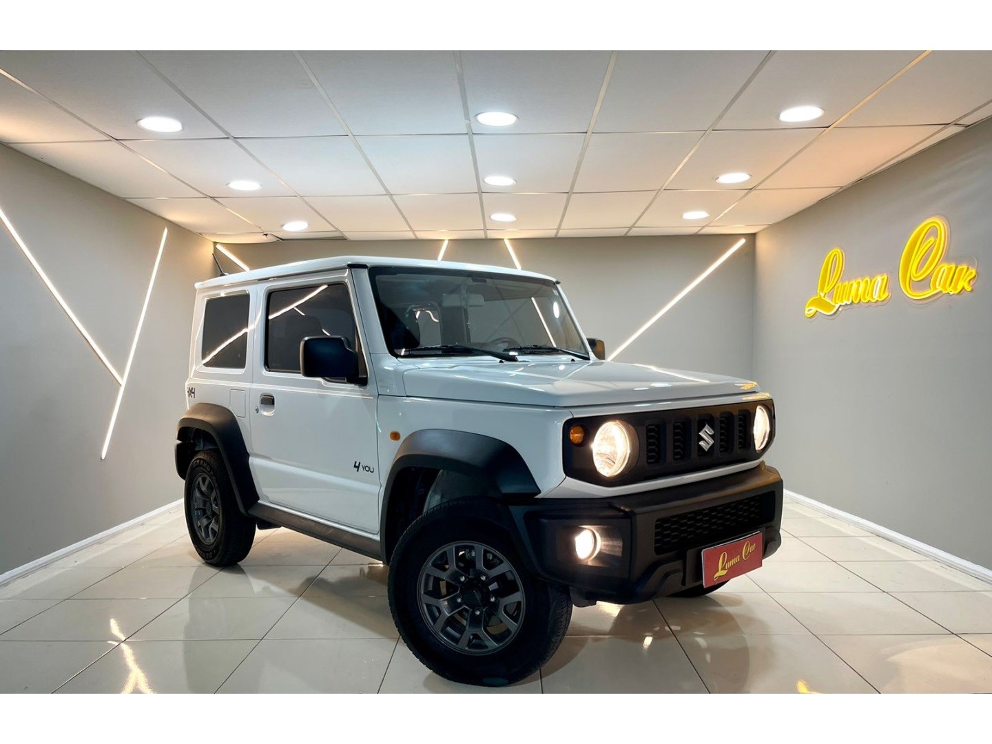 //www.autoline.com.br/carro/suzuki/jimny-sierra-15-4you-allgrip-16v-gasolina-2p-4x4-automatic/2023/rio-de-janeiro-rj/25014376