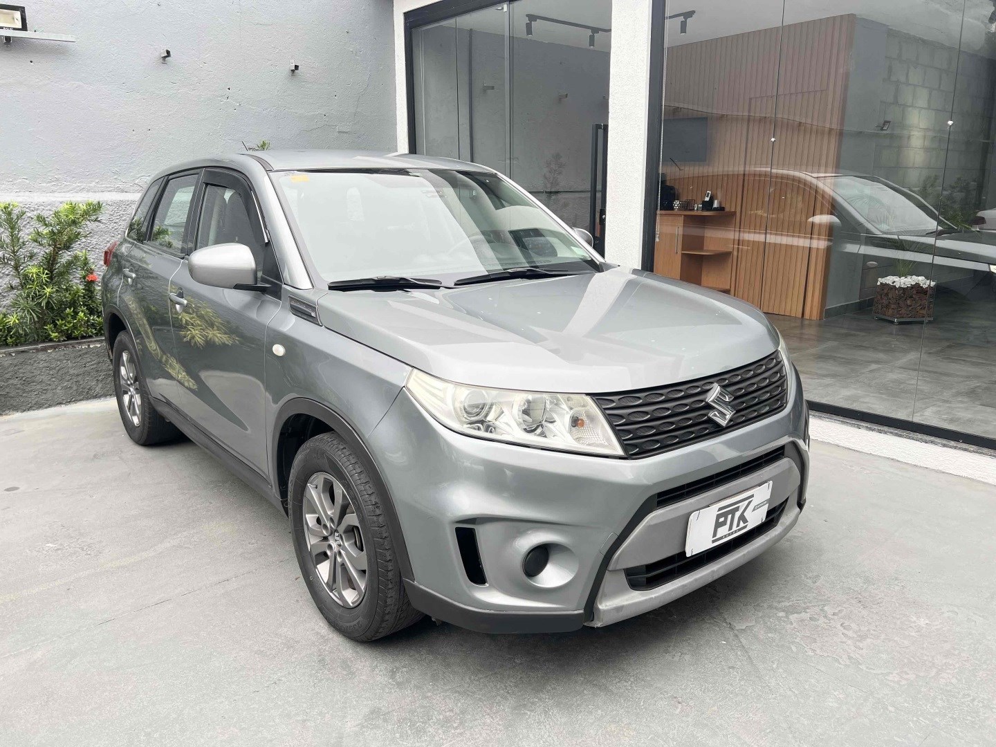 //www.autoline.com.br/carro/suzuki/vitara-16-4all-16v-gasolina-4p-automatico/2018/rio-de-janeiro-rj/24536382