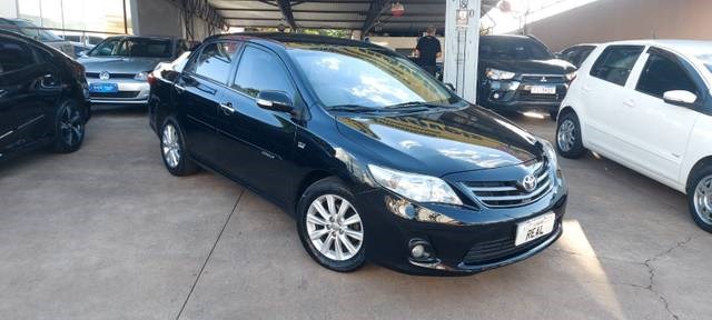 //www.autoline.com.br/carro/toyota/corolla-20-altis-16v-flex-4p-automatico/2013/sao-miguel-do-oeste-sc/23405991