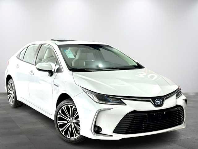 //www.autoline.com.br/carro/toyota/corolla-18-sedan-altis-premium-hybrid-16v-flex-4p-cvt/2024/sao-paulo-sp/23426191