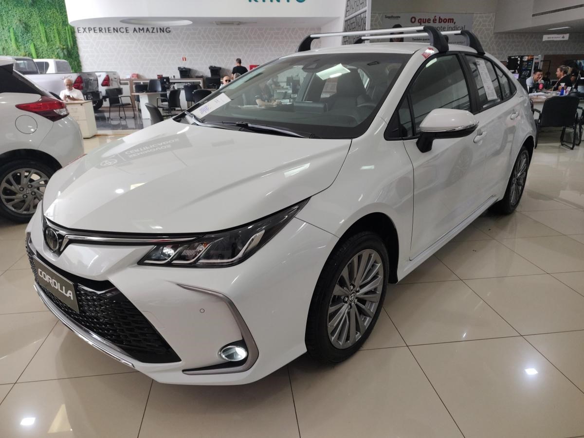 //www.autoline.com.br/carro/toyota/corolla-20-sedan-xei-16v-flex-4p-cvt/2024/anapolis-go/23489481