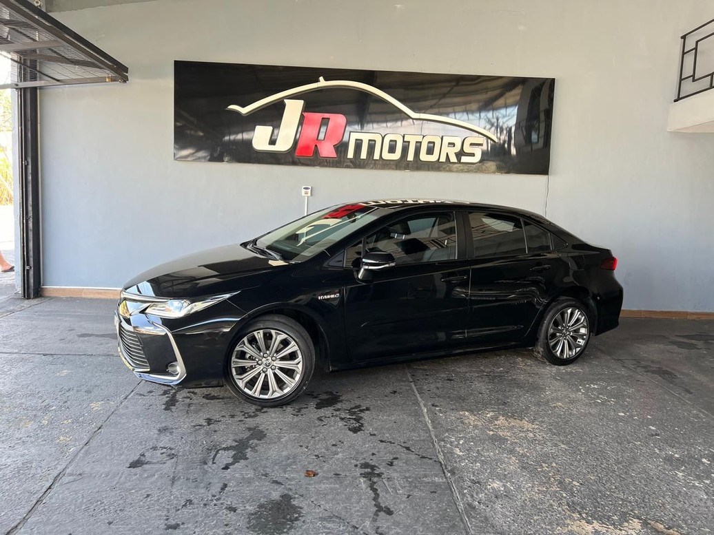 //www.autoline.com.br/carro/toyota/corolla-18-altis-hybrid-16v-flex-4p-cvt/2020/maua-sp/23847209
