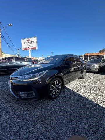 //www.autoline.com.br/carro/toyota/corolla-20-altis-16v-flex-4p-automatico/2018/cuiaba-mt/23899449