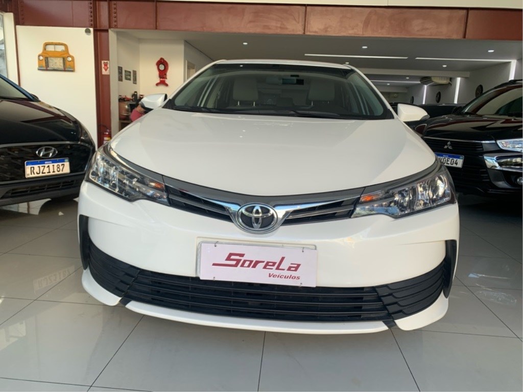 //www.autoline.com.br/carro/toyota/corolla-18-gli-upper-16v-flex-4p-automatico/2018/niteroi-rj/24174832