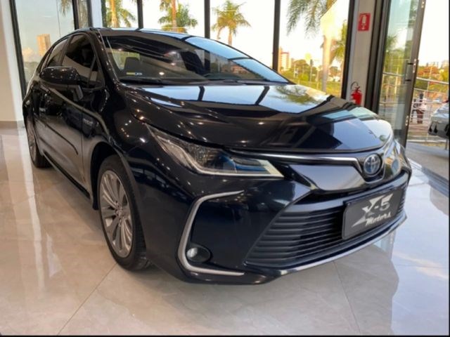 //www.autoline.com.br/carro/toyota/corolla-18-altis-hybrid-16v-flex-4p-cvt/2020/indaiatuba-sp/24382201