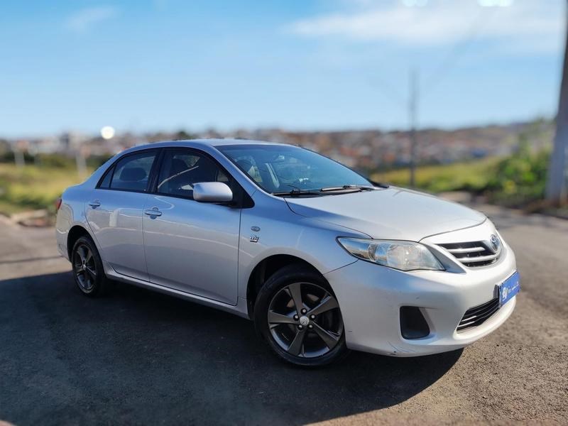 //www.autoline.com.br/carro/toyota/corolla-18-gli-16v-flex-4p-manual/2014/paraguacu-mg/24385005