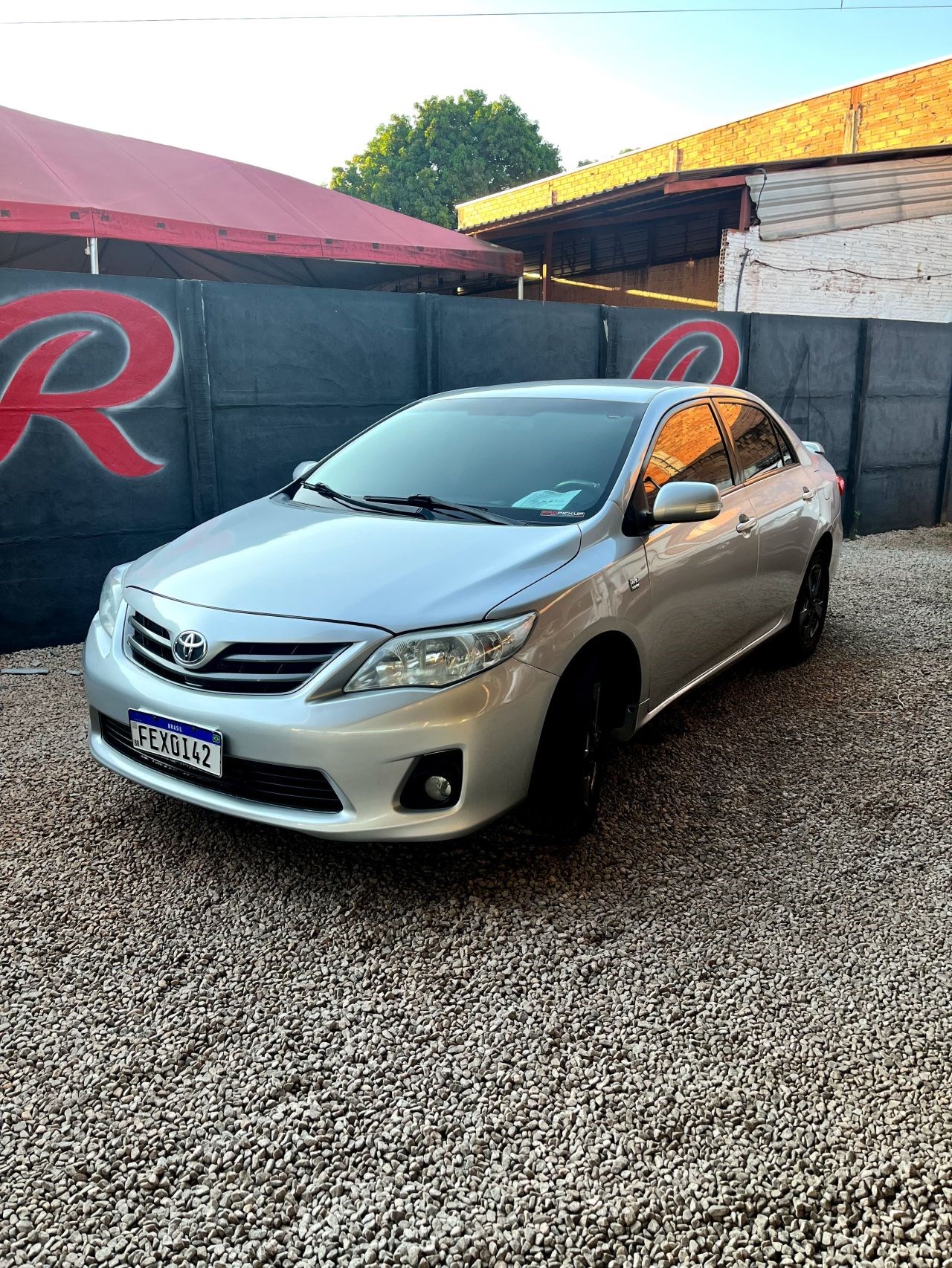 //www.autoline.com.br/carro/toyota/corolla-20-xei-16v-flex-4p-automatico/2013/gurupi-to/24434594
