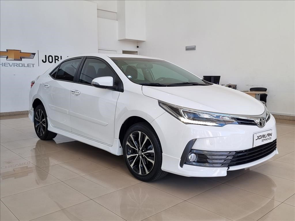 //www.autoline.com.br/carro/toyota/corolla-20-xrs-16v-flex-4p-automatico/2019/brasilia-df/24442585