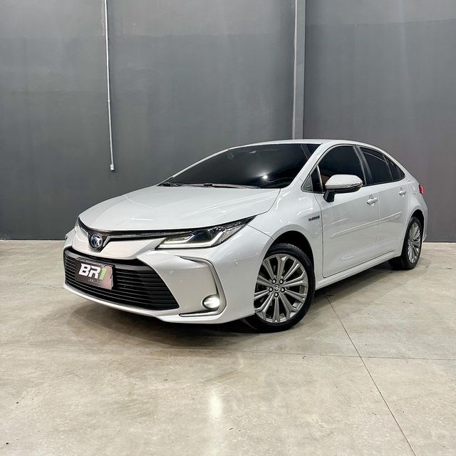 //www.autoline.com.br/carro/toyota/corolla-18-altis-hybrid-16v-flex-4p-cvt/2020/belem-pa/24502375