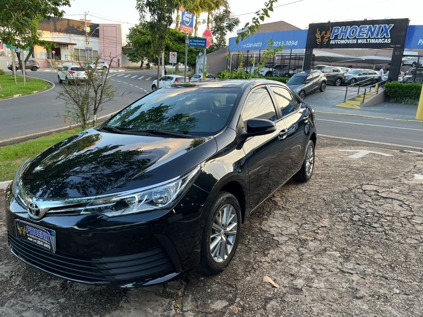 //www.autoline.com.br/carro/toyota/corolla-18-gli-upper-16v-flex-4p-automatico/2018/campinas-sp/24505714