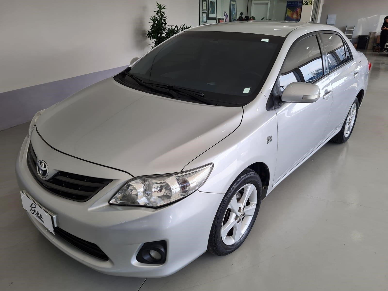 //www.autoline.com.br/carro/toyota/corolla-20-xei-16v-flex-4p-automatico/2013/porto-alegre-rs/24612225