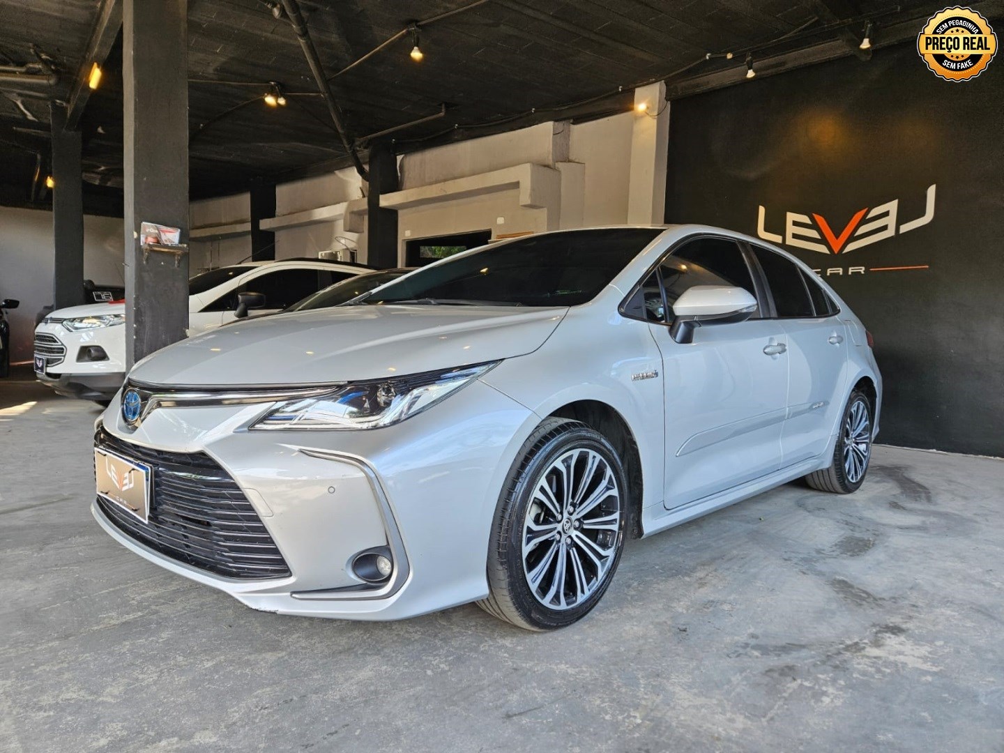 //www.autoline.com.br/carro/toyota/corolla-18-altis-premium-hybrid-16v-flex-4p-cvt/2022/niteroi-rj/24653818