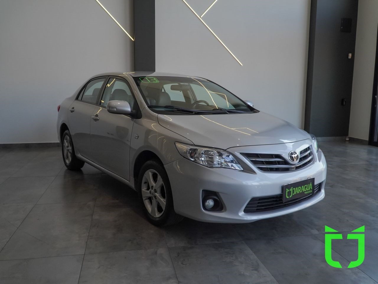 //www.autoline.com.br/carro/toyota/corolla-20-xei-16v-flex-4p-automatico/2013/rio-claro-sp/24732470