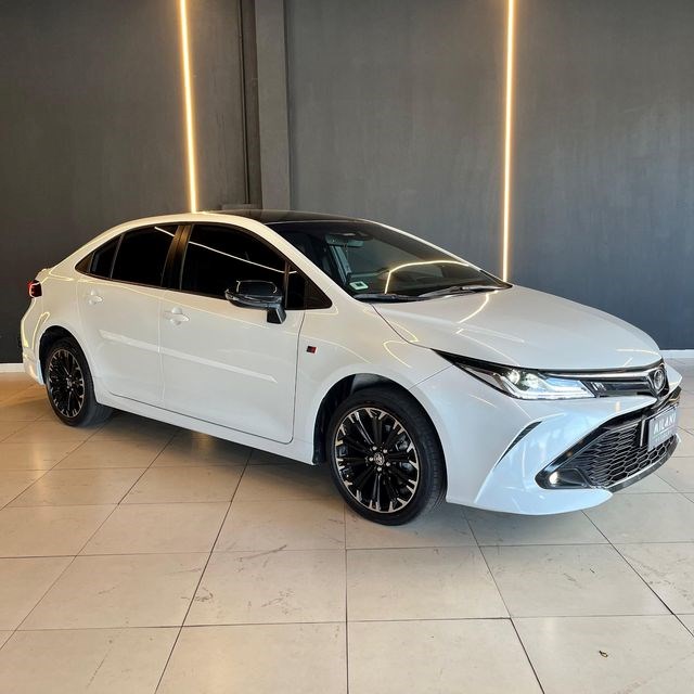 //www.autoline.com.br/carro/toyota/corolla-20-sedan-gr-s-16v-flex-4p-cvt/2023/uberlandia-mg/24772081