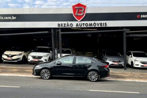 //www.autoline.com.br/carro/toyota/corolla-18-altis-premium-hybrid-16v-flex-4p-cvt/2022/americana-sp/24785750