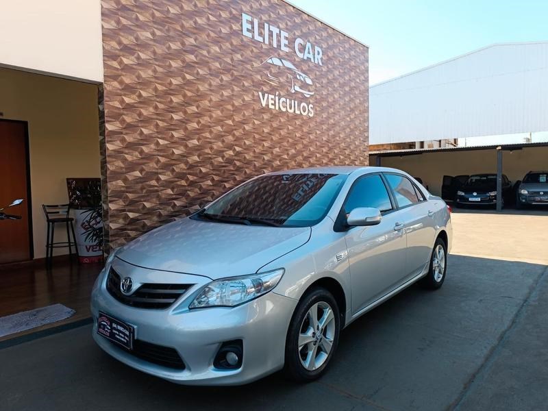 //www.autoline.com.br/carro/toyota/corolla-20-xei-16v-flex-4p-automatico/2013/chapadao-do-ceu-go/24814263