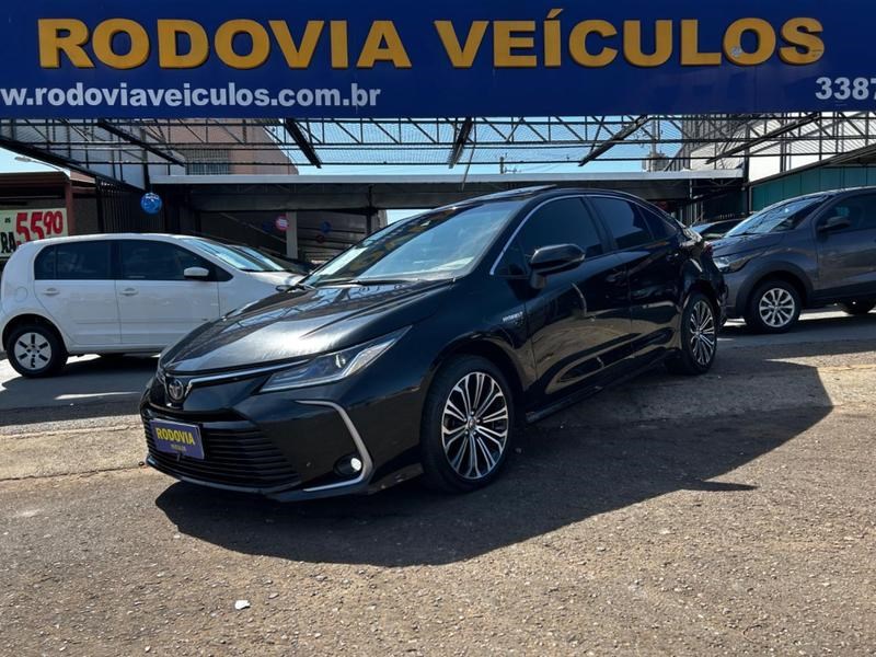 //www.autoline.com.br/carro/toyota/corolla-18-altis-premium-hybrid-16v-flex-4p-cvt/2022/brasilia-df/24863425