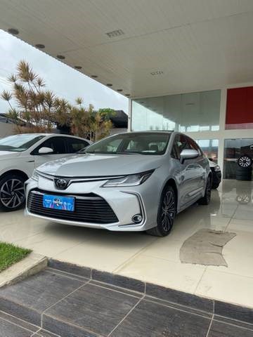 //www.autoline.com.br/carro/toyota/corolla-20-altis-premium-16v-flex-4p-cvt/2022/arapiraca-al/24881331