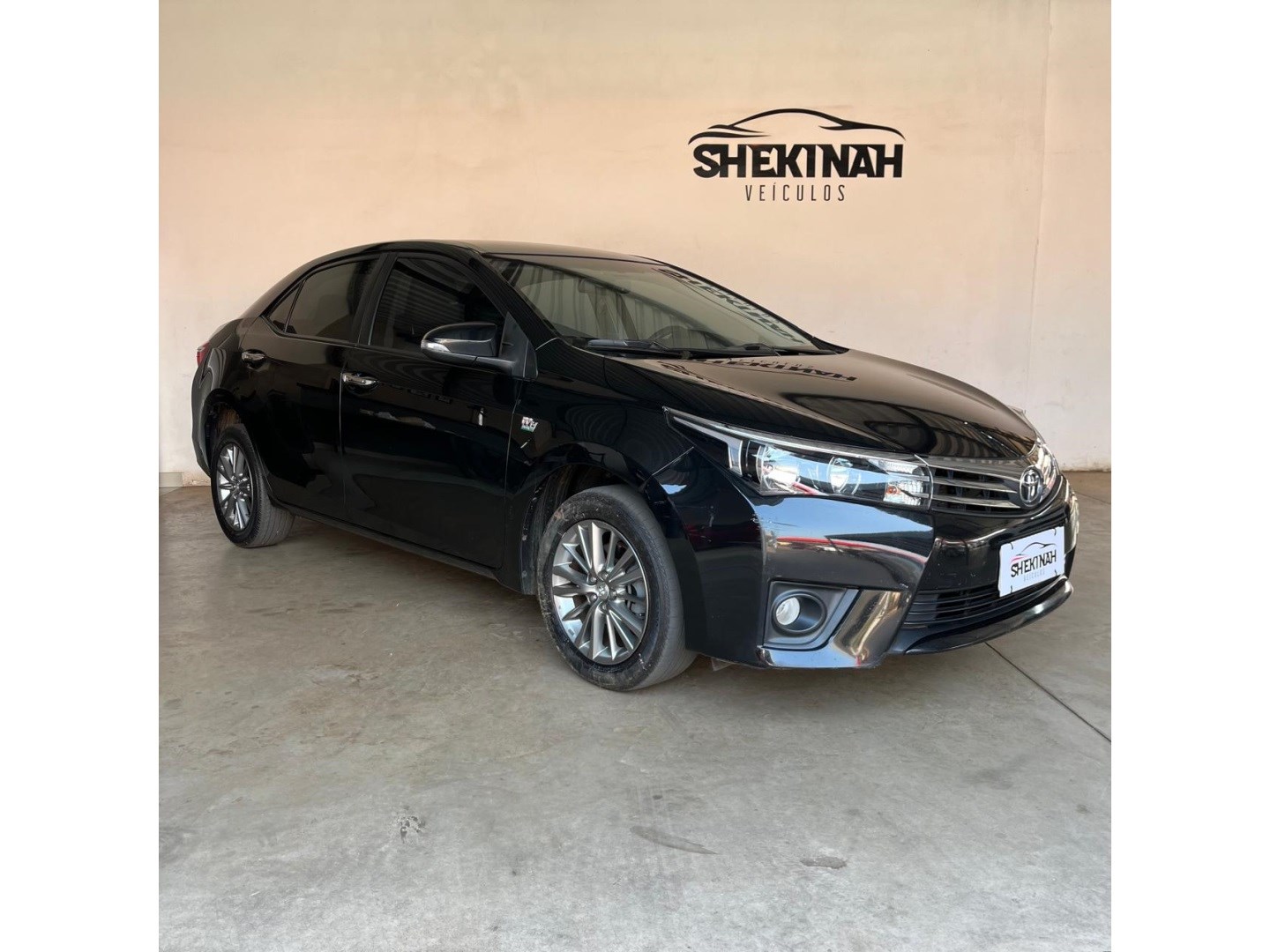 //www.autoline.com.br/carro/toyota/corolla-20-xei-16v-flex-4p-automatico/2016/rondonopolis-mt/24894728