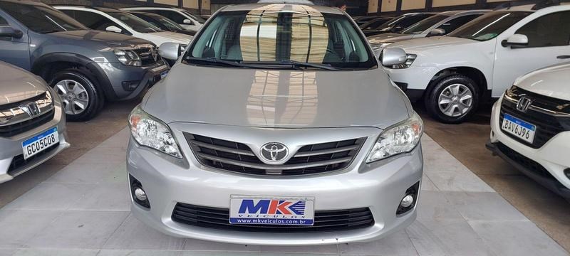 //www.autoline.com.br/carro/toyota/corolla-20-xei-16v-flex-4p-automatico/2014/londrina-pr/24901380