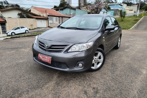 //www.autoline.com.br/carro/toyota/corolla-18-gli-16v-flex-4p-automatico/2014/jundiai-sp/24932969